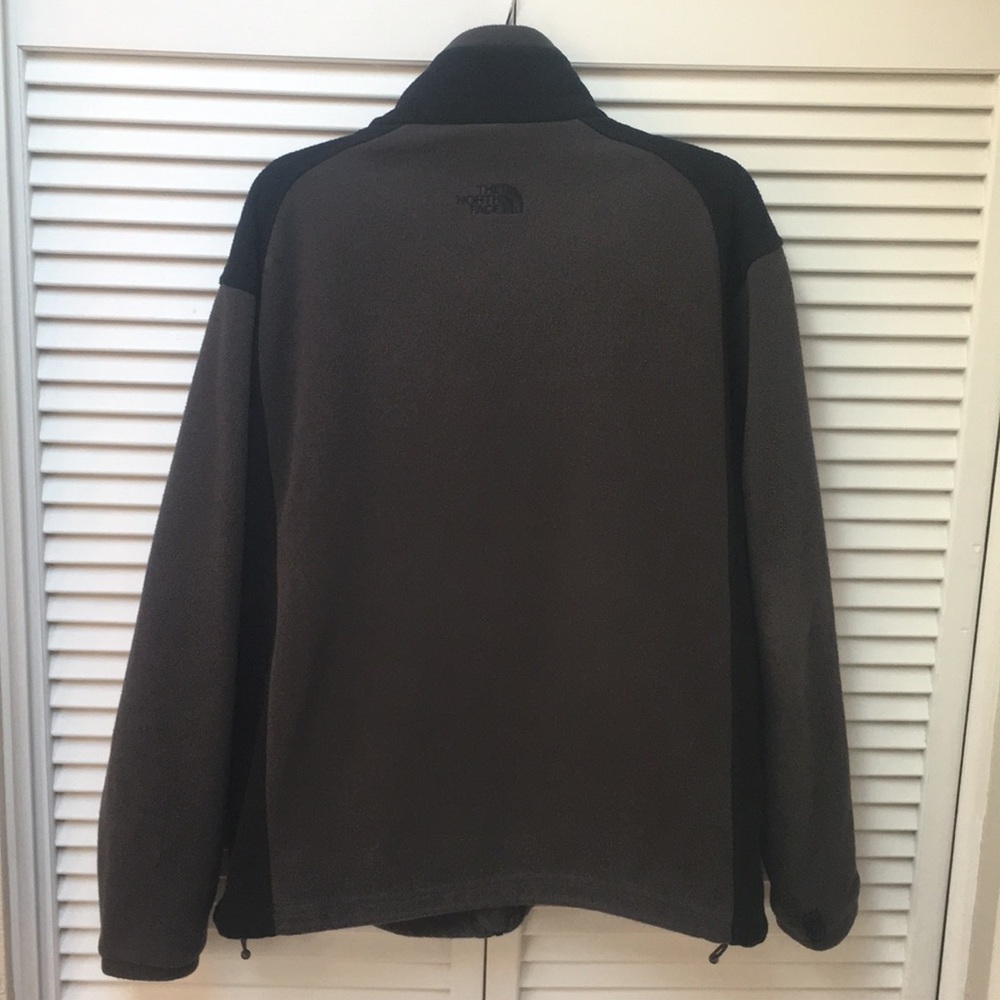 Northface fleece jacket with front zipper pockets - Picture 2 of 5